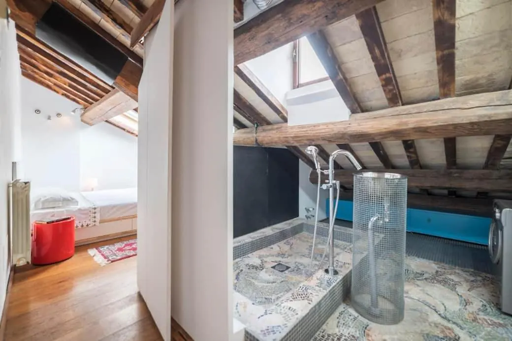 Pantheon Charming Penthouse Apartment Rome